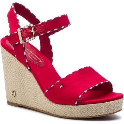 Espadryle TOMMY HILFIGER - Corporate Detail High Wedge FW0FW04174 Tango Red 611. Czerwone espadryle damskie TOMMY HILFIGER, bez wzorów, ze skóry ekologicznej, bez obcasa, na obcasie. W wyprzedaży za 319,00 zł.