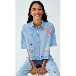 Koszula Sesame Street. Szare koszule damskie Pull&Bear, bez wzorów, street, bez kołnierzyka, z krótkim rękawem. Za 109,00 zł.