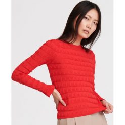 Sweter z ażurowym wzorem - Czerwony. Czerwone swetry damskie Reserved, s, bez wzorów, bez rękawów, bez kaptura. Za 99,99 zł.