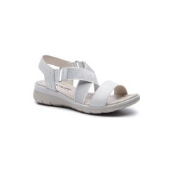 GO SOFT WI16-INES-01. Czarne sandały damskie GO SOFT, bez wzorów, ze skóry, bez obcasa, bez zapięcia. Za 119,99 zł.