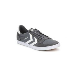 Buty Hummel TEN STAR LOW CANVAS. Szare trampki i tenisówki damskie Hummel, bez wzorów, retro, bez zapięcia. Za 231,20 zł.