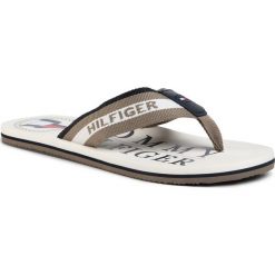 Japonki TOMMY HILFIGER - Maritime Beach Sandal FM0FM02693 Nomad GPF. Brązowe klapki męskie TOMMY HILFIGER, bez wzorów, ze skóry. Za 159,00 zł.