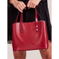 Włoska skórzana torebka shopper bag czerwona Rovicky TWR-61 - Czerwony. Czerwone torby damskie na zakupy ROVICKY, w paski, ze skóry, klasyczne, na ramię, bez dodatków. Za 279,99 zł.