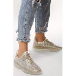 Złote Sneakersy Cleavage. Żółte sneakersy damskie Born2be. Za 59,99 zł.