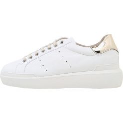 Buty damskie: Bogner HOLLYWOOD Tenisówki i Trampki white/platinum