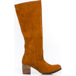 Nubukowe kozaki na słupku - skóra naturalna - model 154 - kolor rudy nubuk. Czerwone kozaki damskie Zapato, do pracy, na lato, ze skóry, biznesowe, na wysokim obcasie, na obcasie, bez zapięcia. Za 499,00 zł.