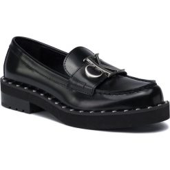 Półbuty CALVIN KLEIN JEANS - Normina B4R0470 Black. Czarne półbuty damskie Calvin Klein Jeans, na co dzień, bez wzorów, z jeansu, bez obcasa, na obcasie, bez zapięcia. W wyprzedaży za 419,00 zł.