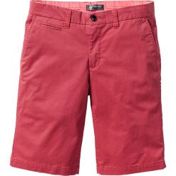 Spodenki i szorty męskie: Bermudy chino w delikatny deseń Slim Fit bonprix jasnoczerwony z nadrukiem