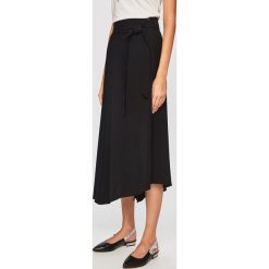 Pinko - Spódnica. Czarne spódniczki damskie Pinko, m, bez wzorów, z poliesteru, midi, rozkloszowane. Za 1149,00 zł.