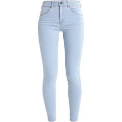 Dr.Denim LEXY Jeans Skinny Fit void blue raw hem. Niebieskie jeansy damskie marki Dr.Denim. W wyprzedaży za 156,75 zł.