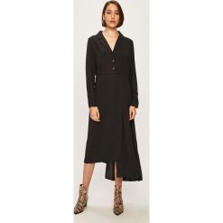 Answear - Sukienka. Czarne sukienki damskie ANSWEAR, na co dzień, s, w paski, z poliesteru, casualowe, bez kołnierzyka, z długim rękawem, długie, maxi, proste. W wyprzedaży za 119,90 zł.