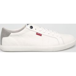 Levi's - Buty. Białe buty sportowe męskie Levi's®, z materiału, bez zapięcia. W wyprzedaży za 199,90 zł.