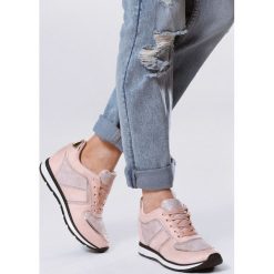 Różowe Sneakersy Hype. Różowe koturny damskie Born2be, z nadrukiem, sportowe. Za 89,99 zł.