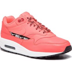 Buty NIKE - Air Max 1 Se 881101 602 Bright Crimson/Bright Crimson. Czerwone buty sportowe damskie marki Nike, bez wzorów, ze skóry ekologicznej, sportowe, nike air max. W wyprzedaży za 529,00 zł.
