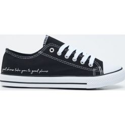 Trampki z napisem - Czarny. Czarne trampki i tenisówki damskie Sinsay, z napisami. Za 39,99 zł.