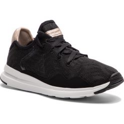 Sneakersy LE COQ SPORTIF - Solas W Mettalic 1820138 Black/Rose Gold. Czarne półbuty damskie le coq sportif, na co dzień, bez wzorów, z tworzywa sztucznego, bez obcasa, na płaskiej podeszwie, bez zapięcia. W wyprzedaży za 249,00 zł.