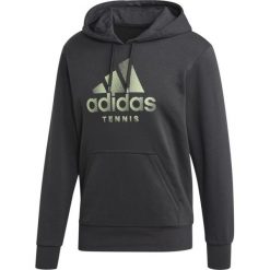 Bluza męska adidas ESSENTIALS GRAPHIC FJ3887. Bluzy męskie Adidas, m, bez wzorów, z bawełny, klasyczne, z kapturem, bez rękawów, z kapturem. Za 189,00 zł.
