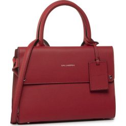 Torebka KARL LAGERFELD - 201W3025 Klassik Red. Czerwone torebki klasyczne damskie KARL LAGERFELD, bez wzorów, ze skóry, klasyczne, bez dodatków. Za 1779,00 zł.