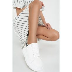 Białe wężowe Sneakersy Lucid Dream. Białe buty sportowe damskie Renee, sportowe. Za 69,99 zł.
