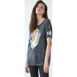 Koszulka NASA - Czarny. Czarne koszulki damskie Sinsay, s, bez wzorów, bez kołnierzyka, bez rękawów. Za 29,99 zł.