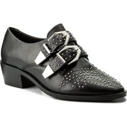 Półbuty BRONX - 66077-K BX 1431 Black 01. Czarne półbuty damskie marki Bronx, na co dzień, z aplikacjami, ze skóry, bez obcasa, na obcasie, bez zapięcia. W wyprzedaży za 309,00 zł.