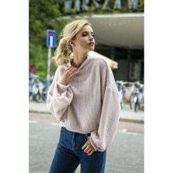 Pudrowy Krótki Półgolf z Bufiastym Rękawem. Różowe swetry damskie Molly.pl, xl, bez wzorów, z jeansu, eleganckie, z krótkim rękawem, długie, bez kaptura. Za 139,90 zł.