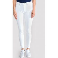 Pepe Jeans Regent Dżinsy Biały. Białe jeansy damskie Pepe Jeans. Za 378,95 zł.