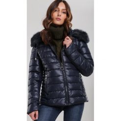 Granatowa Kurtka Andorra. Niebieskie kurtki damskie Renee, na zimę, xl, bez wzorów, długie. Za 179,99 zł.