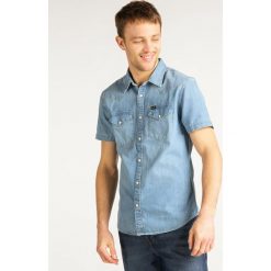 Koszula Lee Western L640PLMJ. Niebieskie koszule męskie Lee, xxl, bez wzorów, casualowe, bez kołnierzyka, bez rękawów. W wyprzedaży za 179,00 zł.