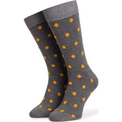 Skarpety Wysokie Męskie DOTS SOCKS - DTS-SX-212-X Szary. Szare skarpetki męskie Dots Socks, bez wzorów, z elastanu. Za 19,90 zł.