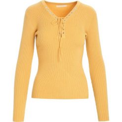 Żółty Sweter Somebody Told Me. Żółte swetry klasyczne damskie Born2be, na jesień, l. Za 44,99 zł.