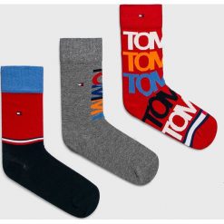 Tommy Hilfiger - Skarpetki dziecięce (3-pack). Czerwone skarpetki dziewczęce TOMMY HILFIGER, bez wzorów, z bawełny. Za 64,90 zł.