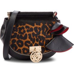 Torebka GUESS - HWGLPH L8490 LTI. Czarne listonoszki damskie marki Guess, z aplikacjami, z materiału. Za 899,00 zł.