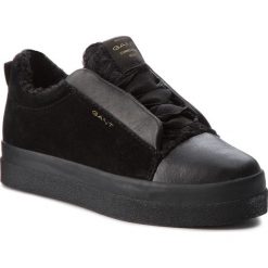 Sneakersy GANT - Amanda 17531849 Black G00. Czarne półbuty damskie GANT, bez wzorów, ze skóry, bez obcasa, na koturnie, bez zapięcia. W wyprzedaży za 269,00 zł.