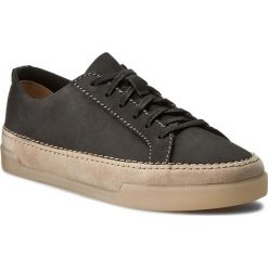 Półbuty CLARKS - Hidi Holly 261236114 Black Nubuck. Czarne półbuty damskie Clarks, na co dzień, bez wzorów, ze skóry, bez obcasa, na płaskiej podeszwie, bez zapięcia. W wyprzedaży za 219,00 zł.