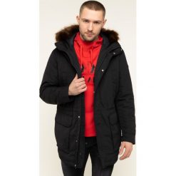 Parka Armani Exchange 6GZLG1 ZNDKZ 1200. Czarne kurtki męskie Armani Exchange, na zimę, m, bez wzorów, z poliesteru, bez kaptura. W wyprzedaży za 719,00 zł.