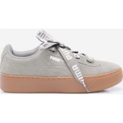 Buty sportowe damskie: Puma – Buty Vikky Platform Ribbon Bold