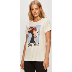 Jacqueline de Yong - T-shirt. Białe bluzki damskie Jacqueline de Yong, s, z aplikacjami, z bawełny, casualowe, z okrągłym kołnierzem. Za 59,90 zł.