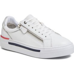 Sneakersy TAMARIS - 1-23312-24 White Comb 197. Białe półbuty damskie Tamaris, ze skóry ekologicznej. W wyprzedaży za 199,00 zł.