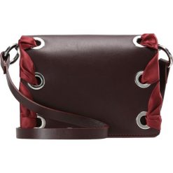 Torebki klasyczne damskie: Topshop PREMIUM GRACE RIBBON Torba na ramię burgundy