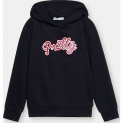 Bluza dziewczęca - Czarny. Czarne bluzy dziewczęce Sinsay, bez wzorów, bez rękawów, bez kaptura. Za 25,99 zł.
