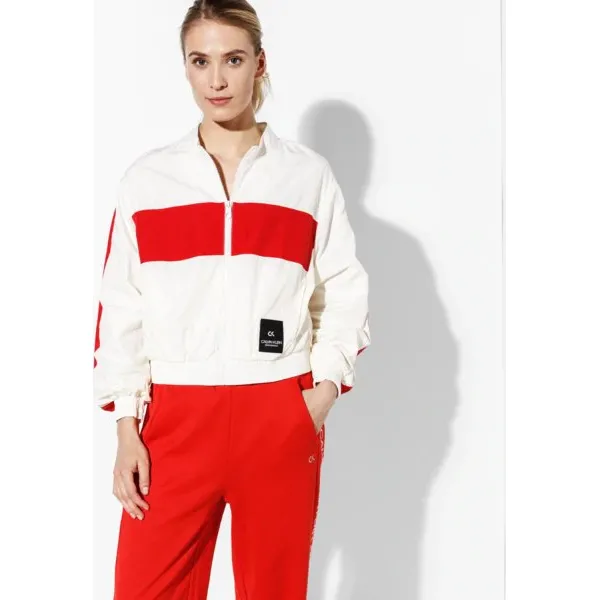 Calvin Klein Kurtka Sportowa , biały, rozmiar S. Białe kurtki sportowe damskie Calvin Klein, s, bez wzorów, z materiału, krótkie, bez kaptura. Za 499,99 zł.