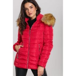 Czerwona Kurtka Wister. Czerwone kurtki damskie Renee, na zimę, s, bez wzorów, z futra, długie, bez kaptura. Za 199,99 zł.
