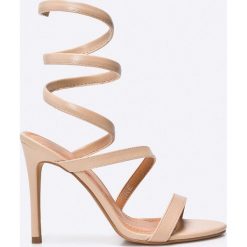 Public Desire - Sandały Fire. Szare sandały damskie marki Public Desire, z materiału, na obcasie. W wyprzedaży za 59,90 zł.