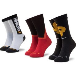 Zestaw 3 par wysokich skarpet unisex NIKE - CQ0325 902 Czarny Kolorowy. Czarne skarpetki damskie Nike, bez wzorów, z elastanu. Za 79,00 zł.