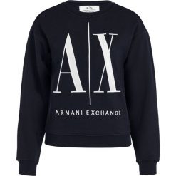 Bluza Armani Exchange 8NYM02 YJ68Z 1510. Niebieskie bluzy damskie Armani Exchange, xs, bez wzorów, z bawełny, bez rękawów, bez kaptura. W wyprzedaży za 299,00 zł.