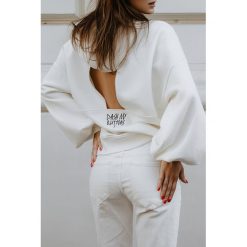 Bluza damska DIDU WHITE. Białe bluzy sportowe damskie Bluza damska DIDU WHITE, uniwersalny, bez wzorów, bez rękawów, bez kaptura. W wyprzedaży za 79,00 zł.