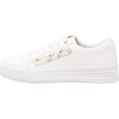 Trampki damskie slip on: XTI Tenisówki i Trampki blanco