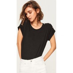 T-shirt z koralikami - Czarny. Czarne t-shirty damskie Reserved, s, bez wzorów, bez kołnierzyka. Za 39,99 zł.