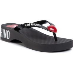 Japonki LOVE MOSCHINO - JA28194G0AJ13000 Nero. Czarne klapki damskie Love Moschino, bez wzorów, z tworzywa sztucznego, bez obcasa. W wyprzedaży za 359,00 zł.
